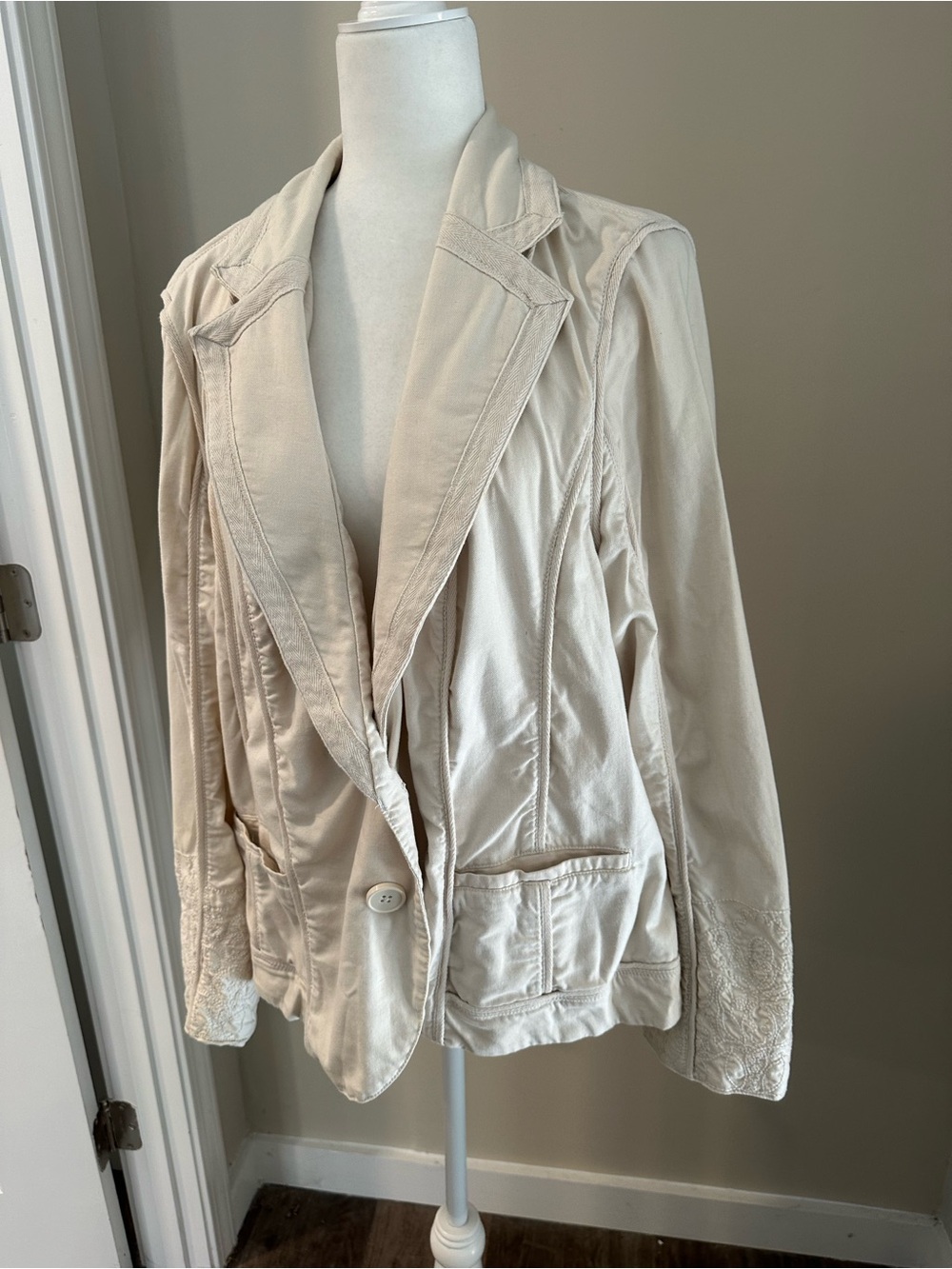 Lane Bryant Cream Single-Button Tailored Blazer